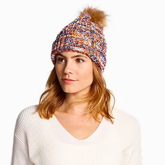 Eddie Bauer Accessories - NEW🎁 Eddie Bauer🎄Beanie w fur ball